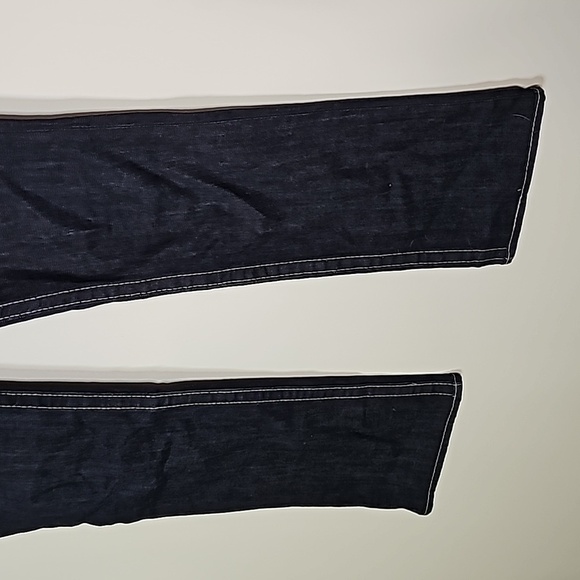 TRUE Religion 27x31 dark wash straight leg jeans - Picture 3 of 8